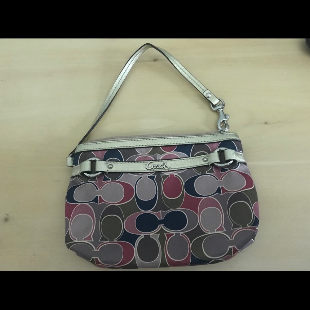 Euc coach wristlet